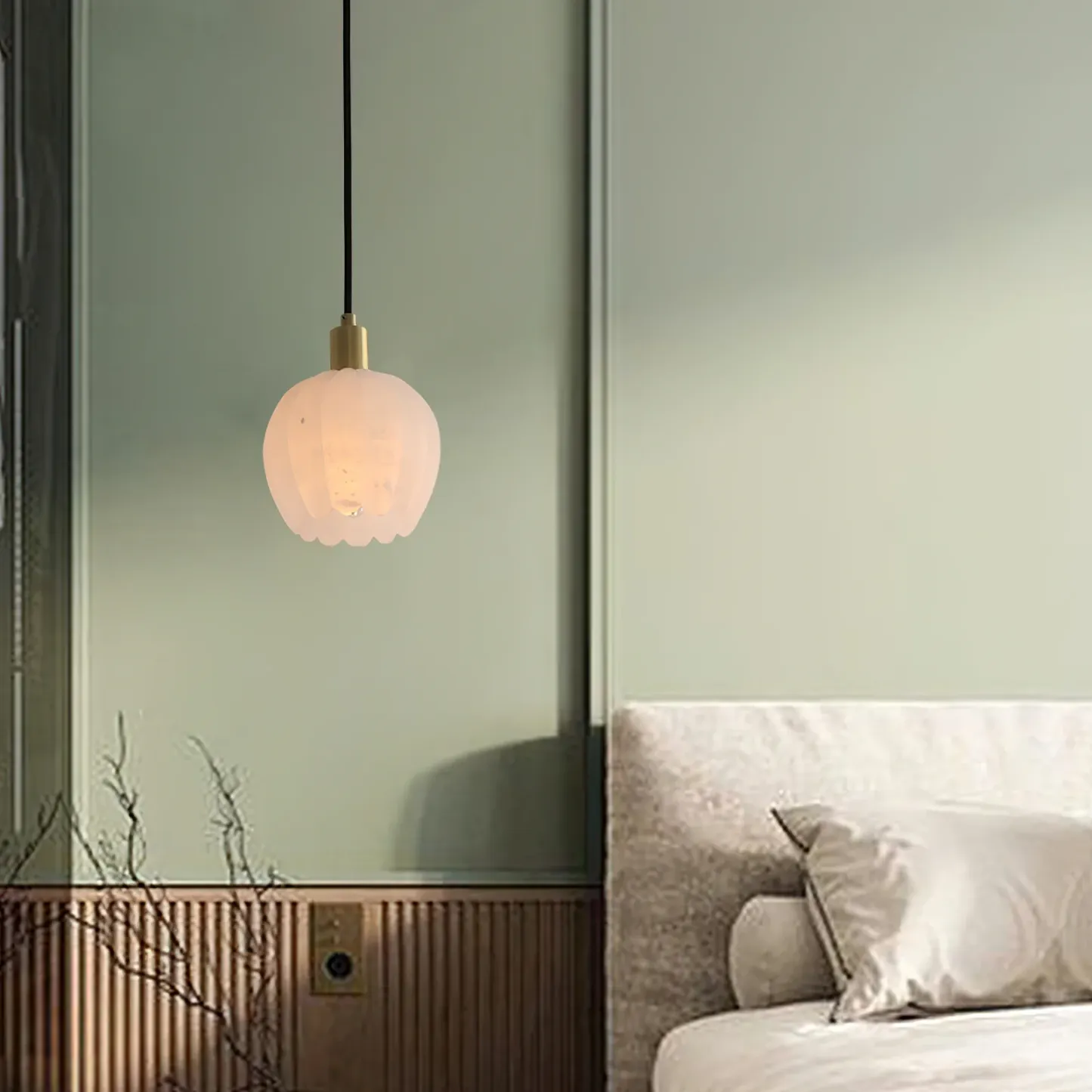 Ozawa Modern Round Flower Metal Resin Pendant Light Bedroom Dining Room