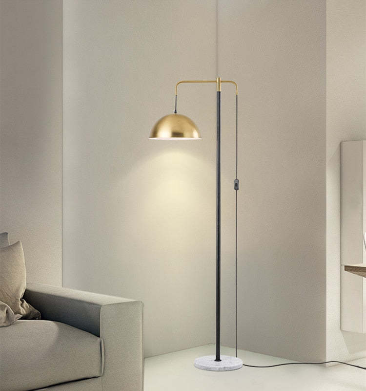 Modern LED Stehlampe Golden Schlaf/Wohnzimmer Metall