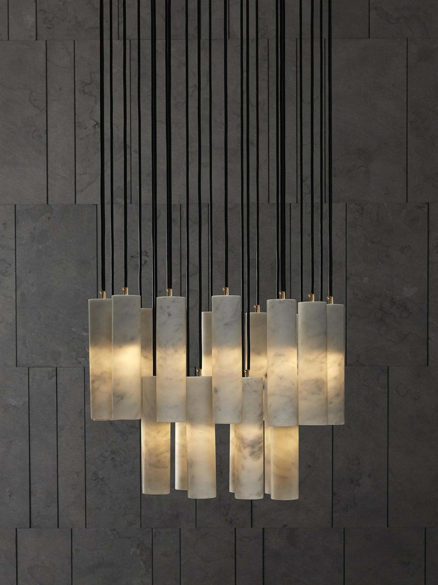 Nyxara Cluster Alabaster Pendelleuchte Treppe-Las Sola