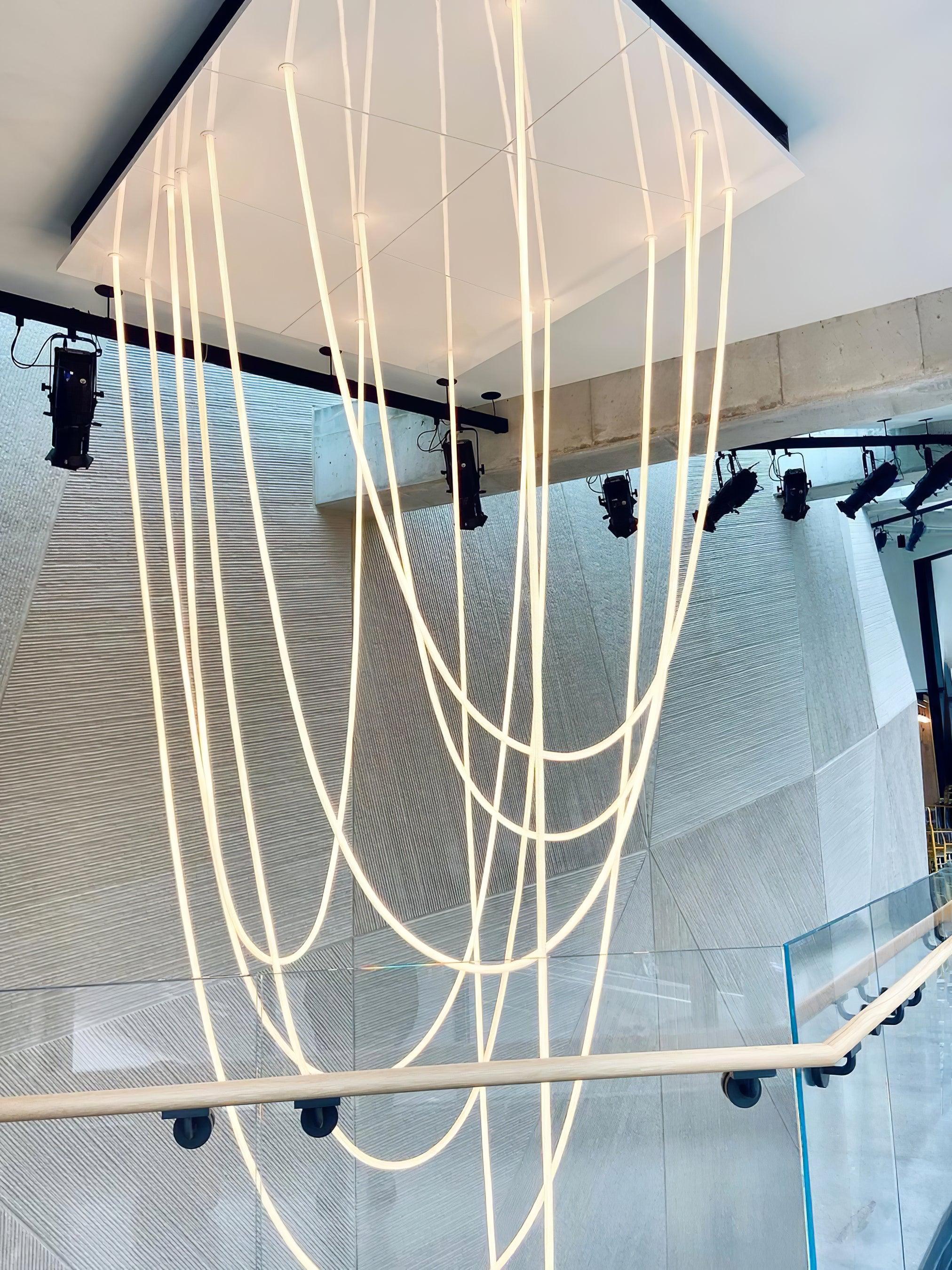 Solara Pendelleuchte Flexible Kurve Silikon Messing-Las Sola
