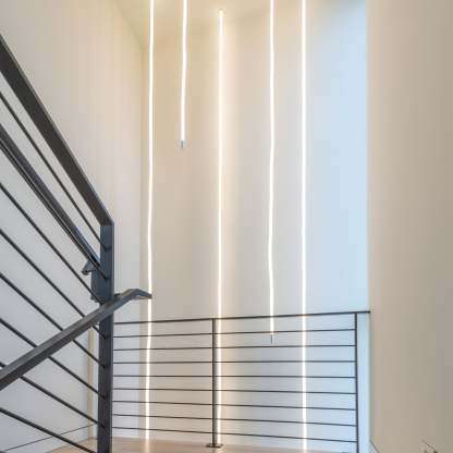Solara Pendelleuchte Flexible Kurve Silikon Messing-Las Sola
