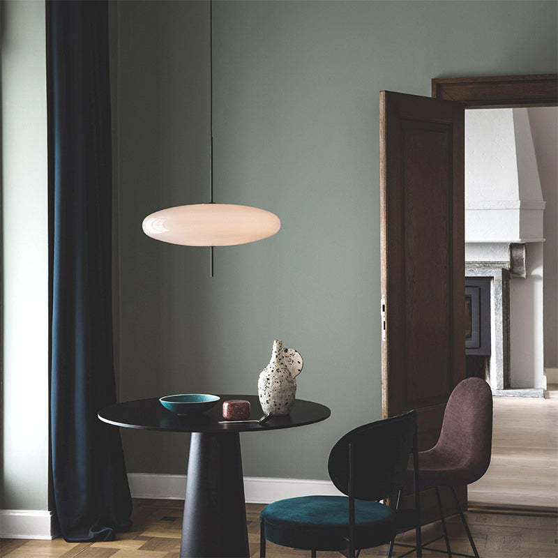 Leilani Vintage Ovaal LED Hanglampen Wit/Zwart Metaal/Acryl Slaapkamer