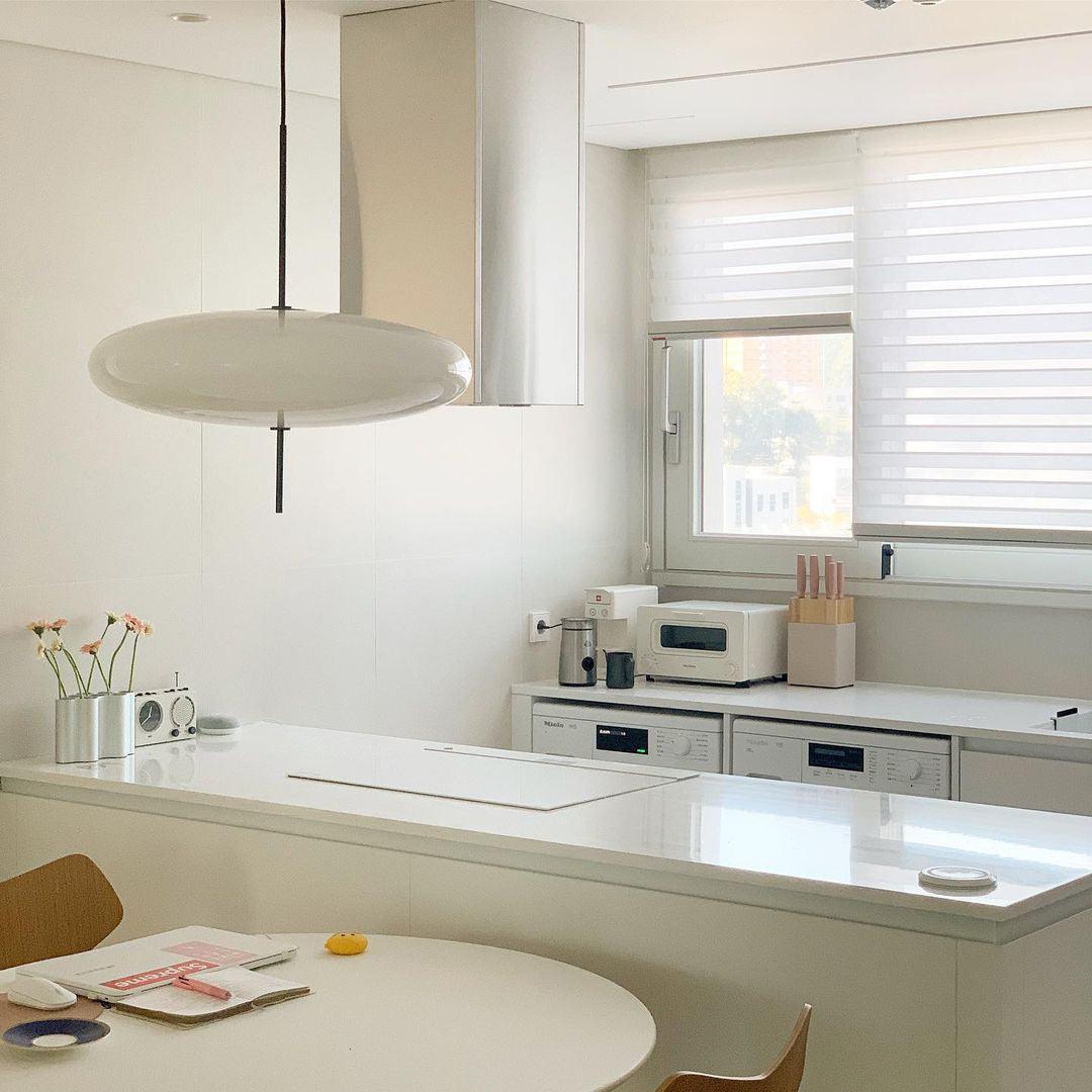 Leilani Vintage Ovaal LED Hanglampen Wit/Zwart Metaal/Acryl Slaapkamer