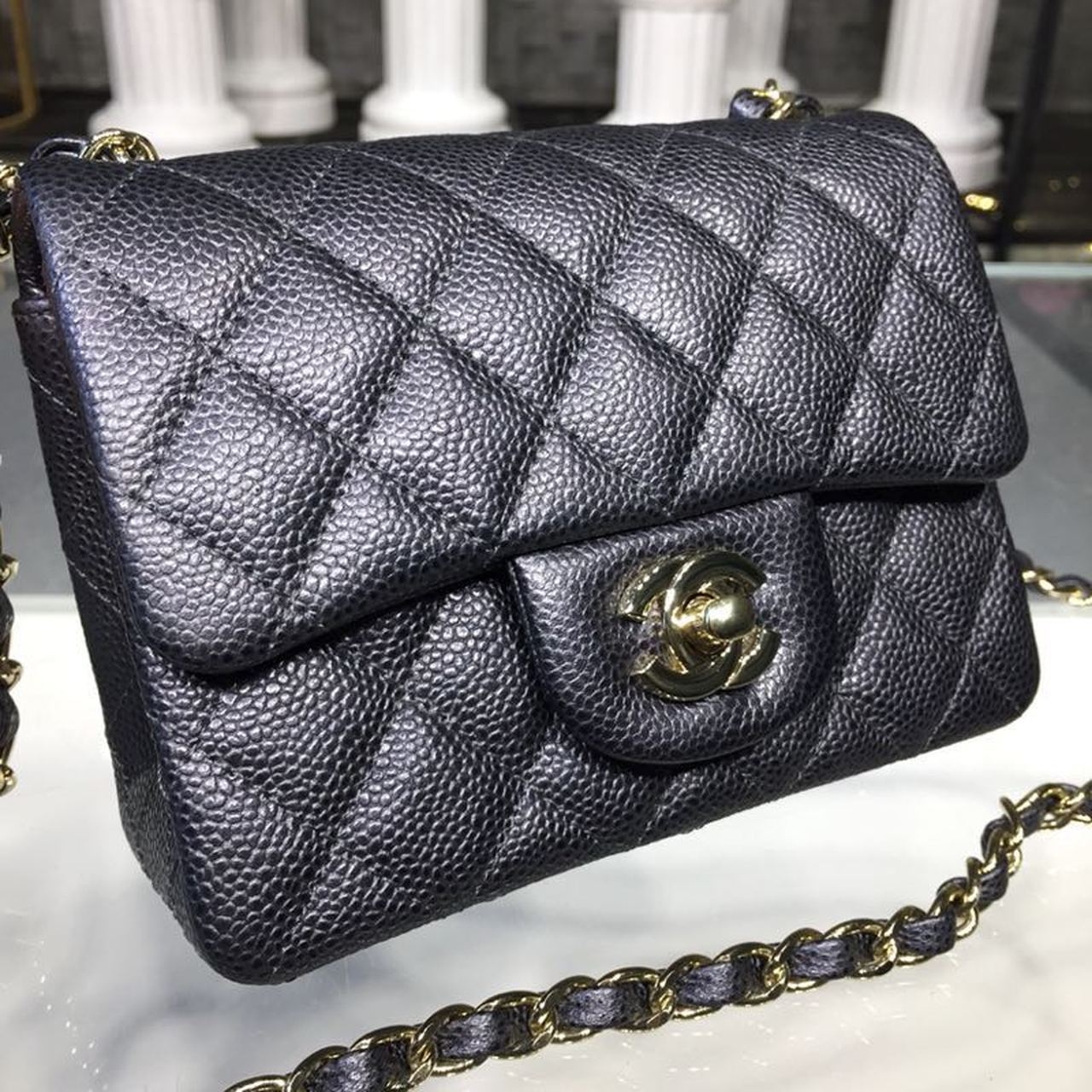 ChanelMini Flap Bag Caviar Black For Women, Women&#8217;s Bags, Shoulder And Crossbody Bags 6.7in/17cm A35200