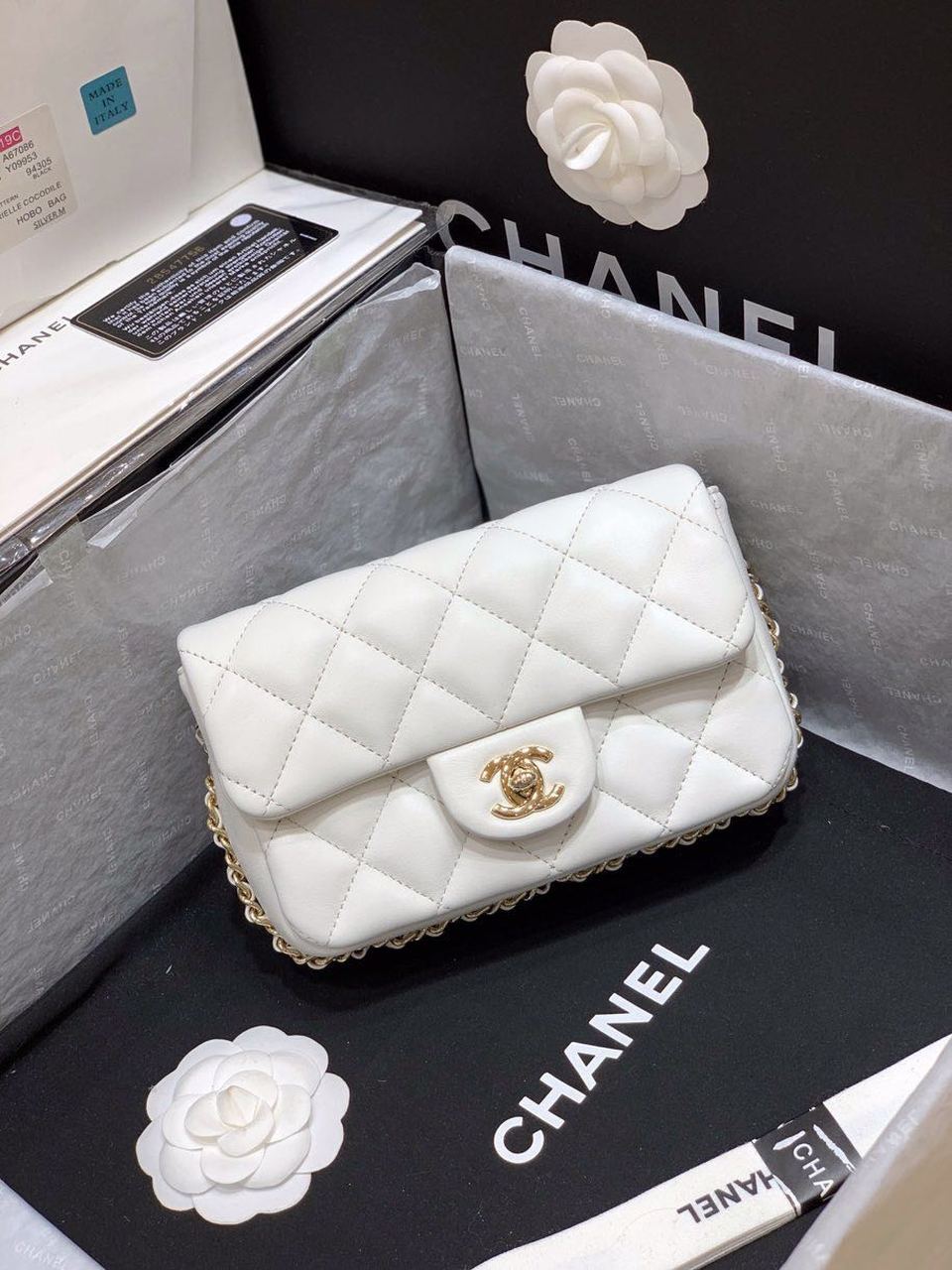 ChanelSmall Pearl Logo Strap Flap Bag White For Women, Women&#8217;s Handbags, Shoulder And Crossbody Bags 7in/18cm AS1436