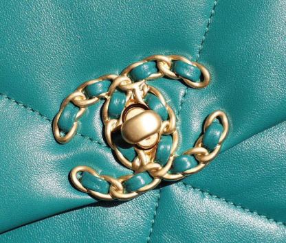 CHL 19 Handbag 26cm Teal For Women AS1160