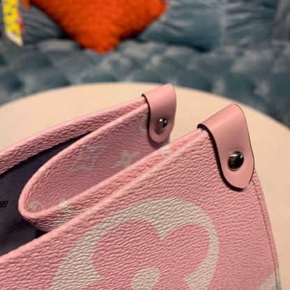 LV Escale OnTheGo GM Tote Bag Monogram Canvas Pastel Pink For Women,  Shoulder Bags 16.1in/41cm LV M45119