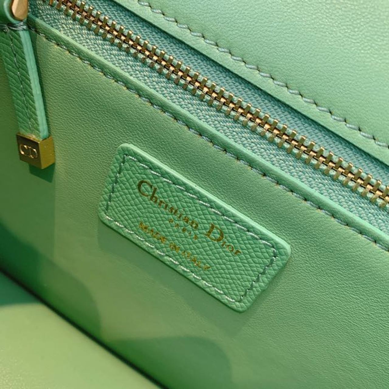 DI 30 Montaigne Chained Bag Deep Mint Green Box For Women 24cm/9in CD