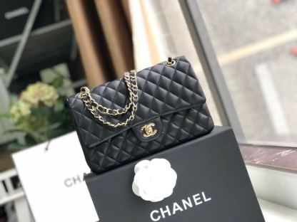 Chanel Classic Handbag Gold Toned Hardware Black For Women, Women&#8217;s Bags, Shoulder And Crossbody Bags 10.2in/26cm A01112