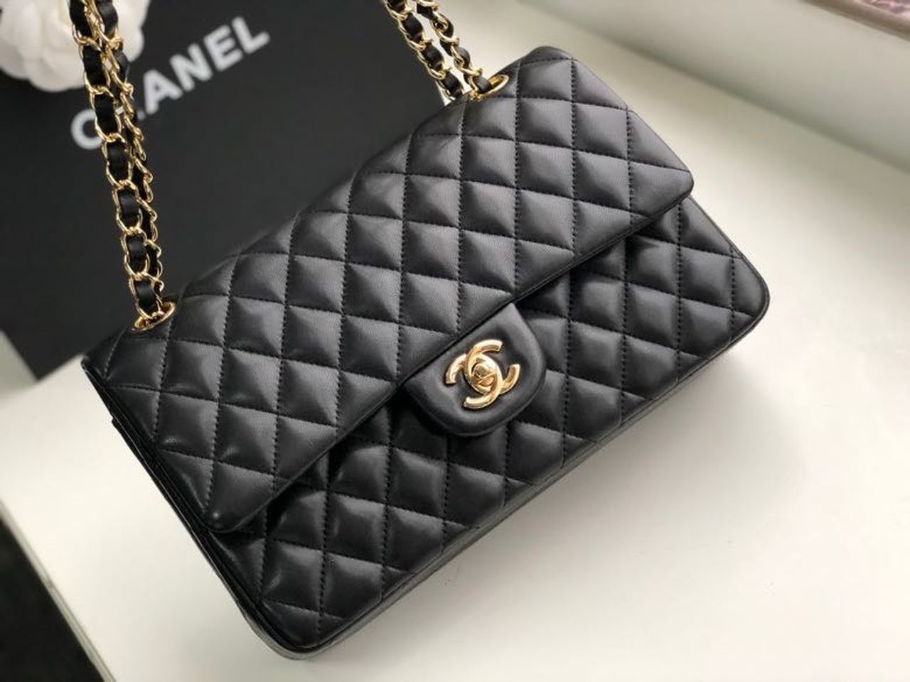 Chanel Classic Handbag Gold Toned Hardware Black For Women, Women&#8217;s Bags, Shoulder And Crossbody Bags 10.2in/26cm A01112