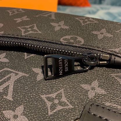 LV Bumbag Monogram Eclipse Canvas For Men, Belt Bags 11in/28cm LV M42906