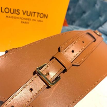 LV Dauphine Bumbag Monogram And Monogram Reverse Canvas For Women, WoBelt Bags 7.5in/19cm LV M44586