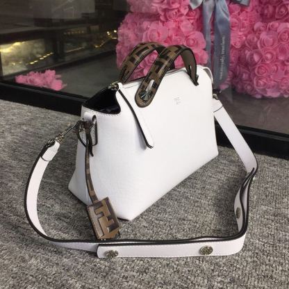 FI By The Way Medium Bag White For Women, Women&#8217;s Handbags, Shoulder And Crossbody Bags 10.6in/27cm FF 8BL1461