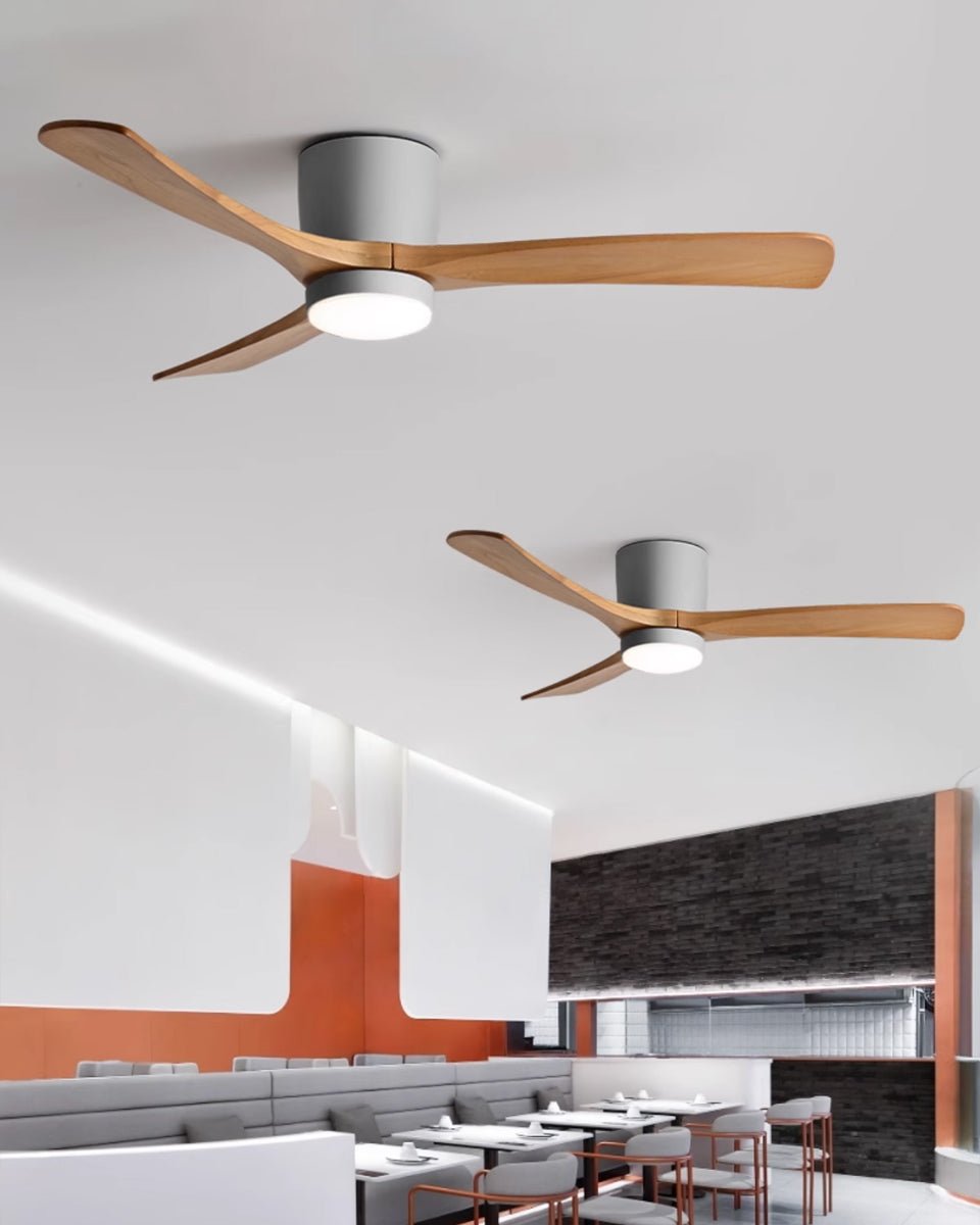 Ventilateur de plafond nordique en bois Ezra avec lumière - Neutralighting