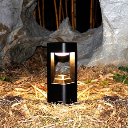 Pena Borne Extérieure Carrée Moderne, Métal/Acrylique, Noir, Jardin