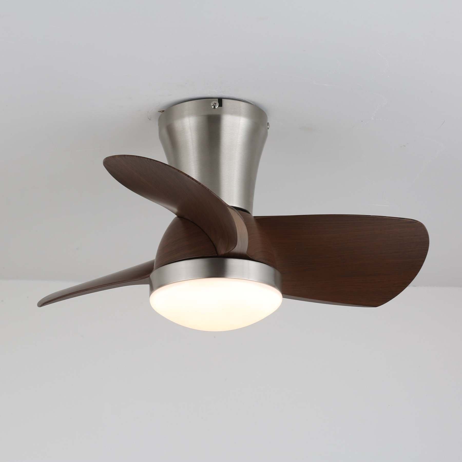 Plafonnier Ventilateur Moderne en Bois Deynor - Neutralighting