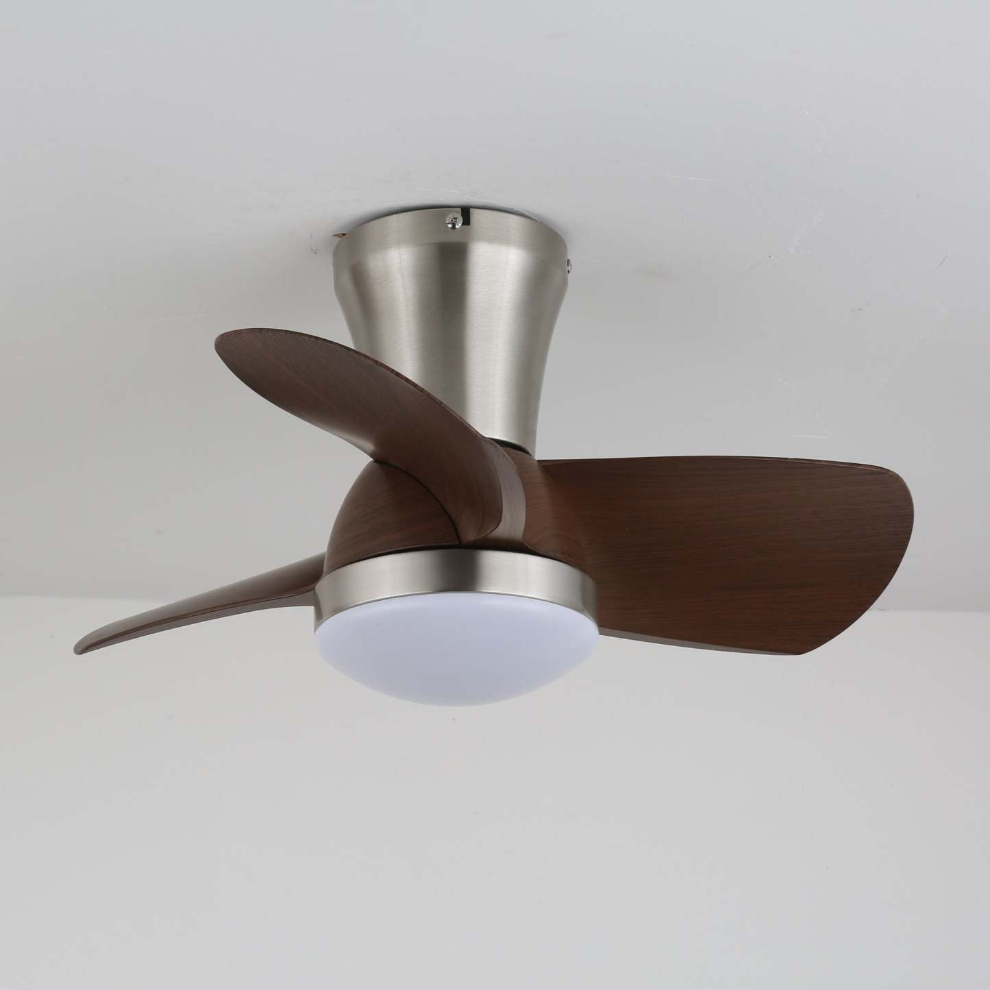Plafonnier Ventilateur Moderne en Bois Deynor - Neutralighting