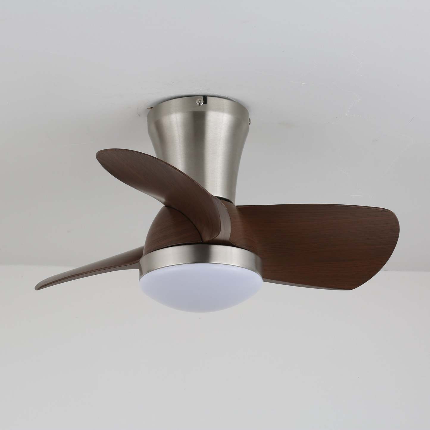 Plafonnier Ventilateur Moderne en Bois Deynor - Neutralighting