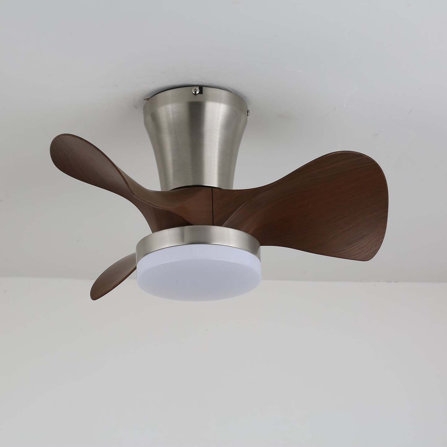 Plafonnier Ventilateur Nera en Bois Moderne - Neutralighting