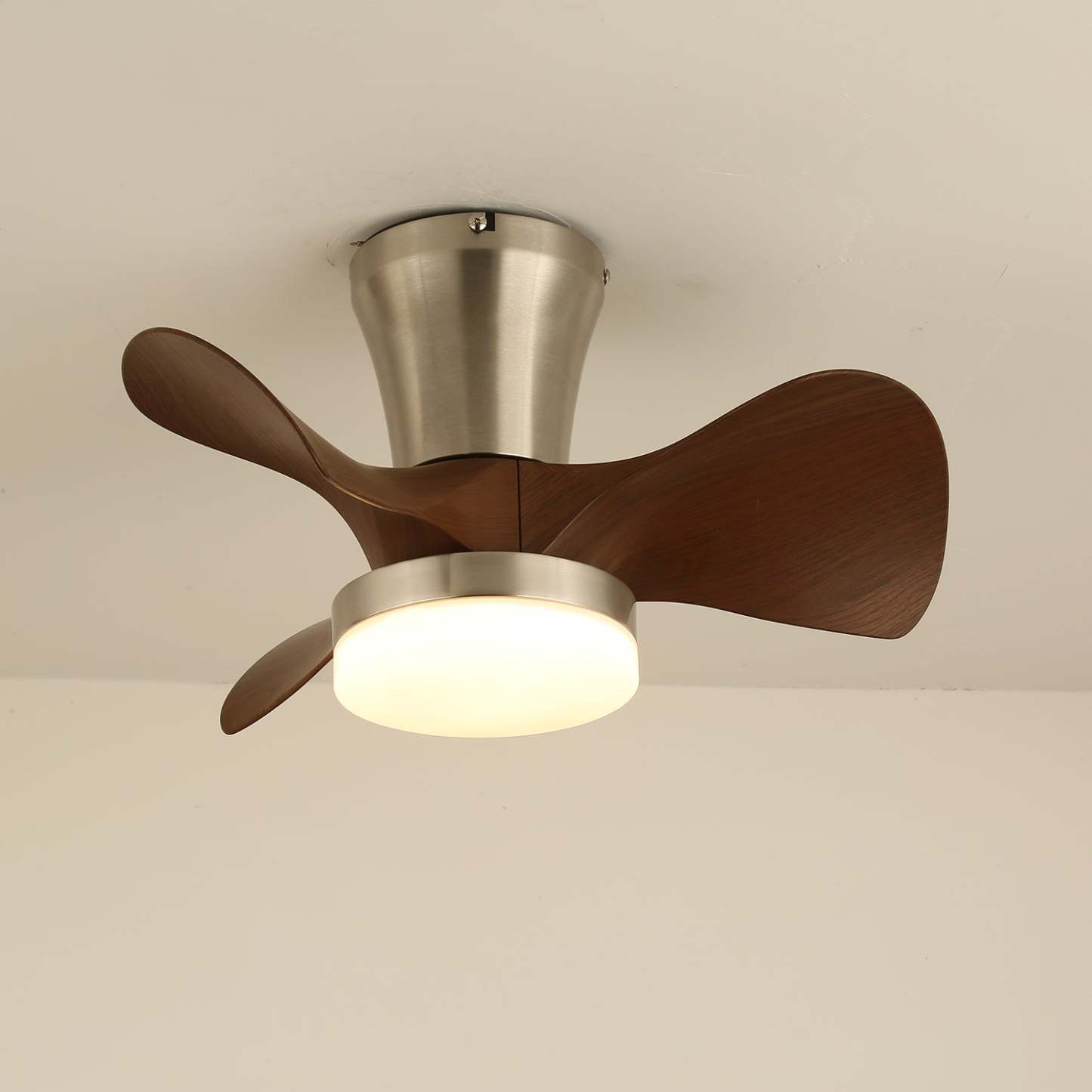 Plafonnier Ventilateur Nera en Bois Moderne - Neutralighting