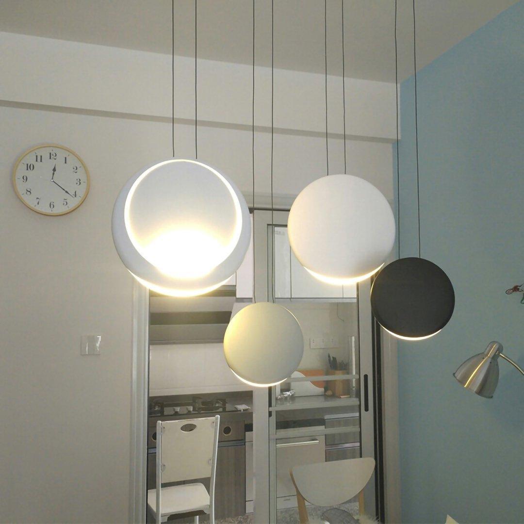 Zaid Ronde LED Suspension Noir Blanc Résine Métal Salon Chambre