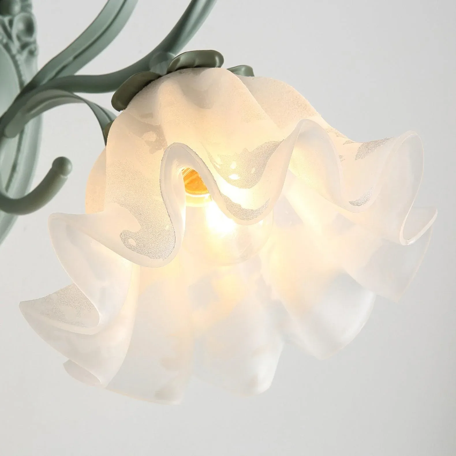Carins Modern Cottage Flower Metal Wall Light Bedroom Hallway Bathroom