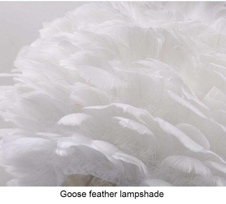O'Moore Lampe de Table Fleur Nordique, Plume/Métal, Chambre