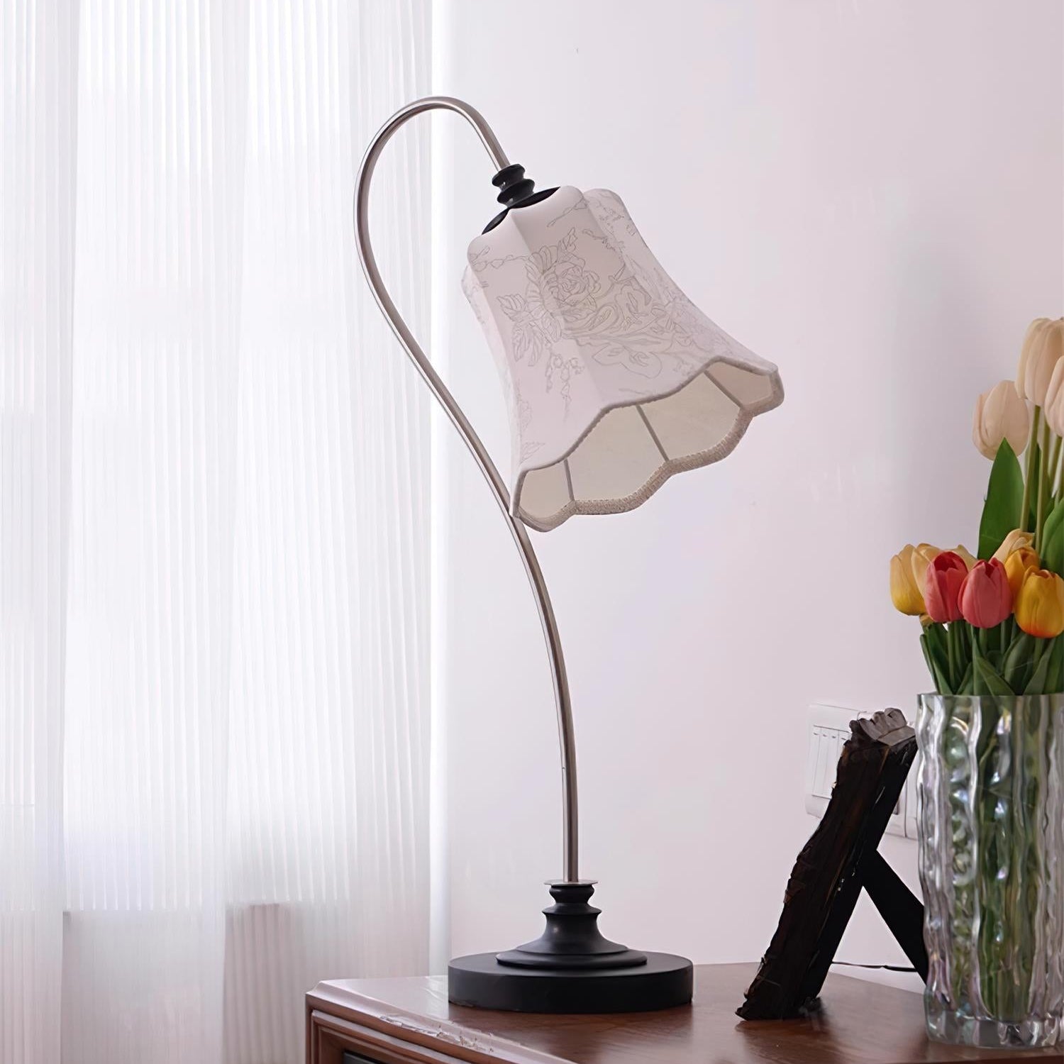 Hakka Wood Metal Pleated Table Lamp