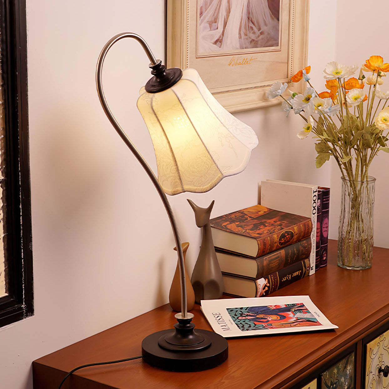 Hakka Wood Metal Pleated Table Lamp