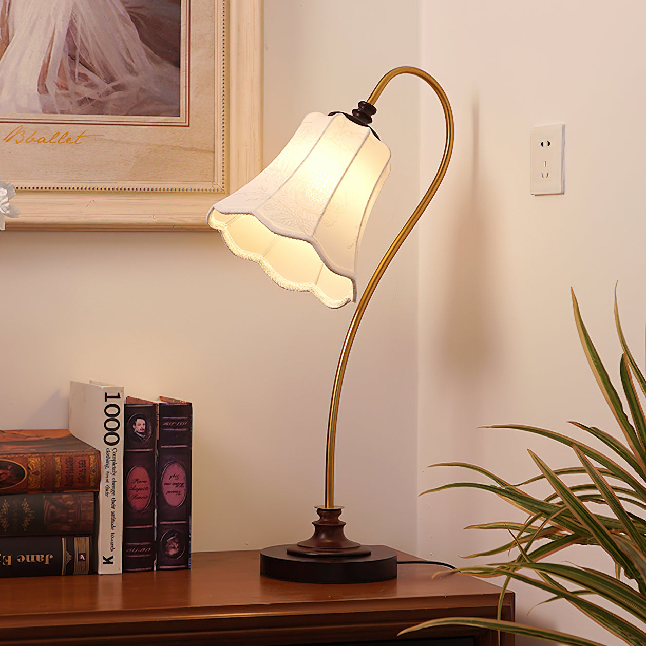 Hakka Wood Metal Pleated Table Lamp