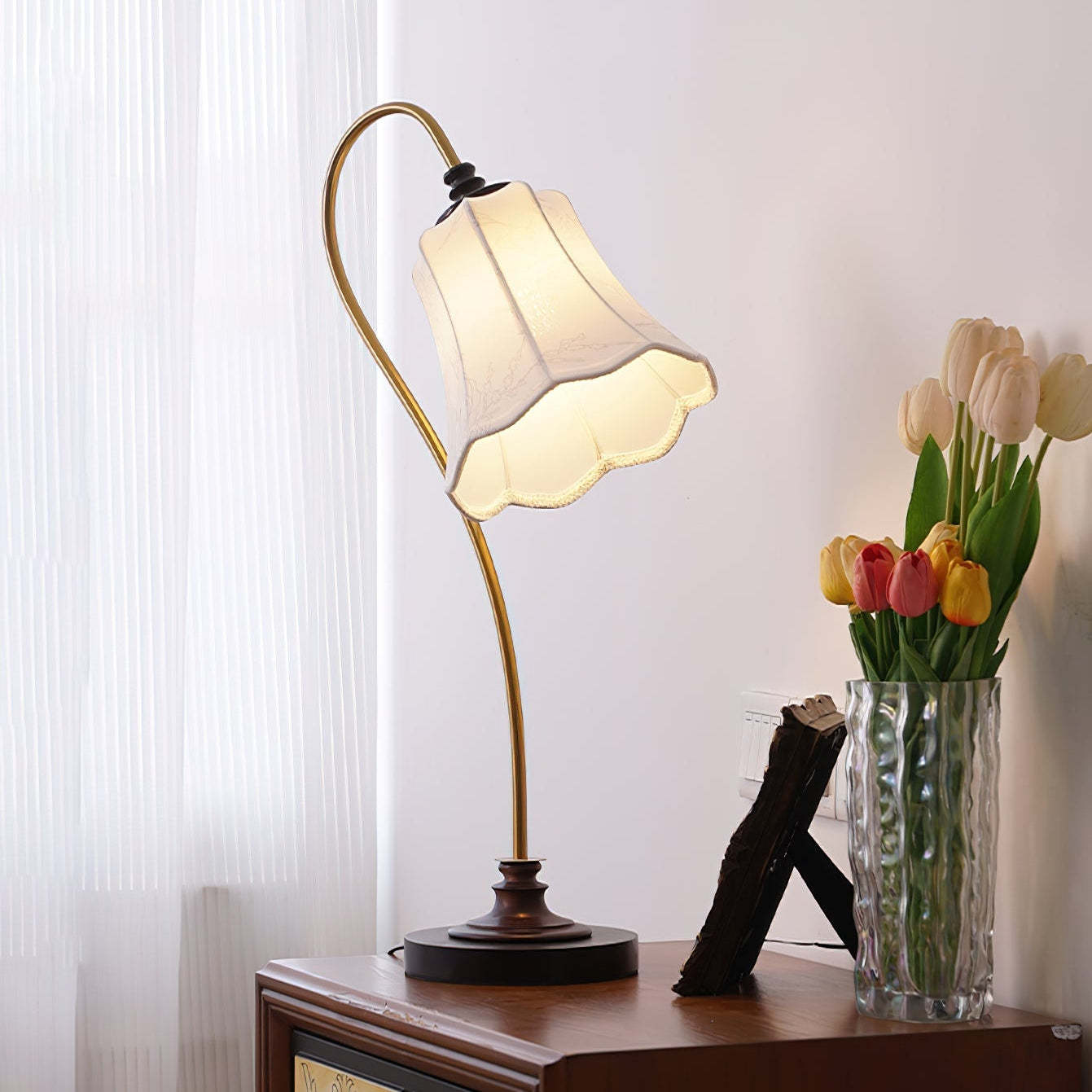 Hakka Wood Metal Pleated Table Lamp