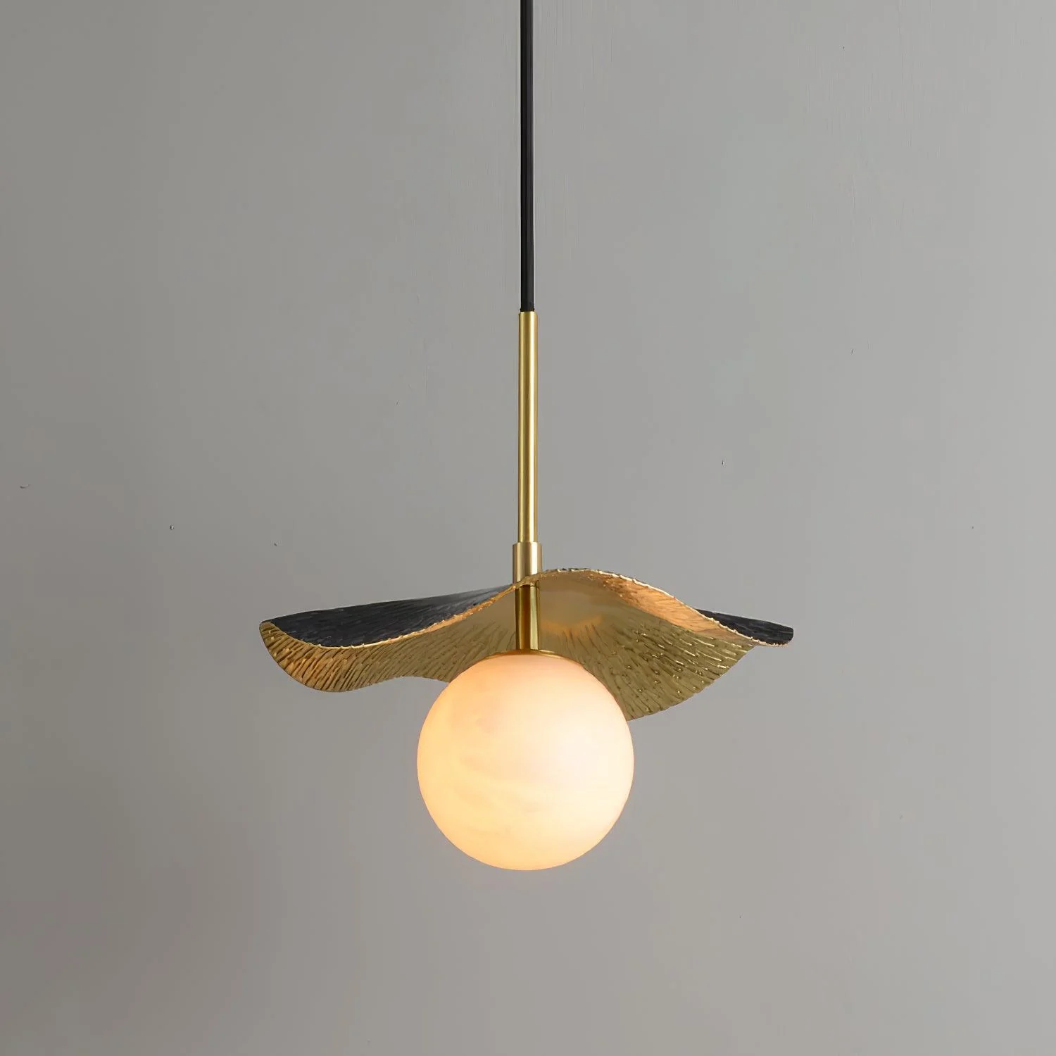 Carins Modern Unusual Lotus Leaf Pendant Light Bedroom Living Room