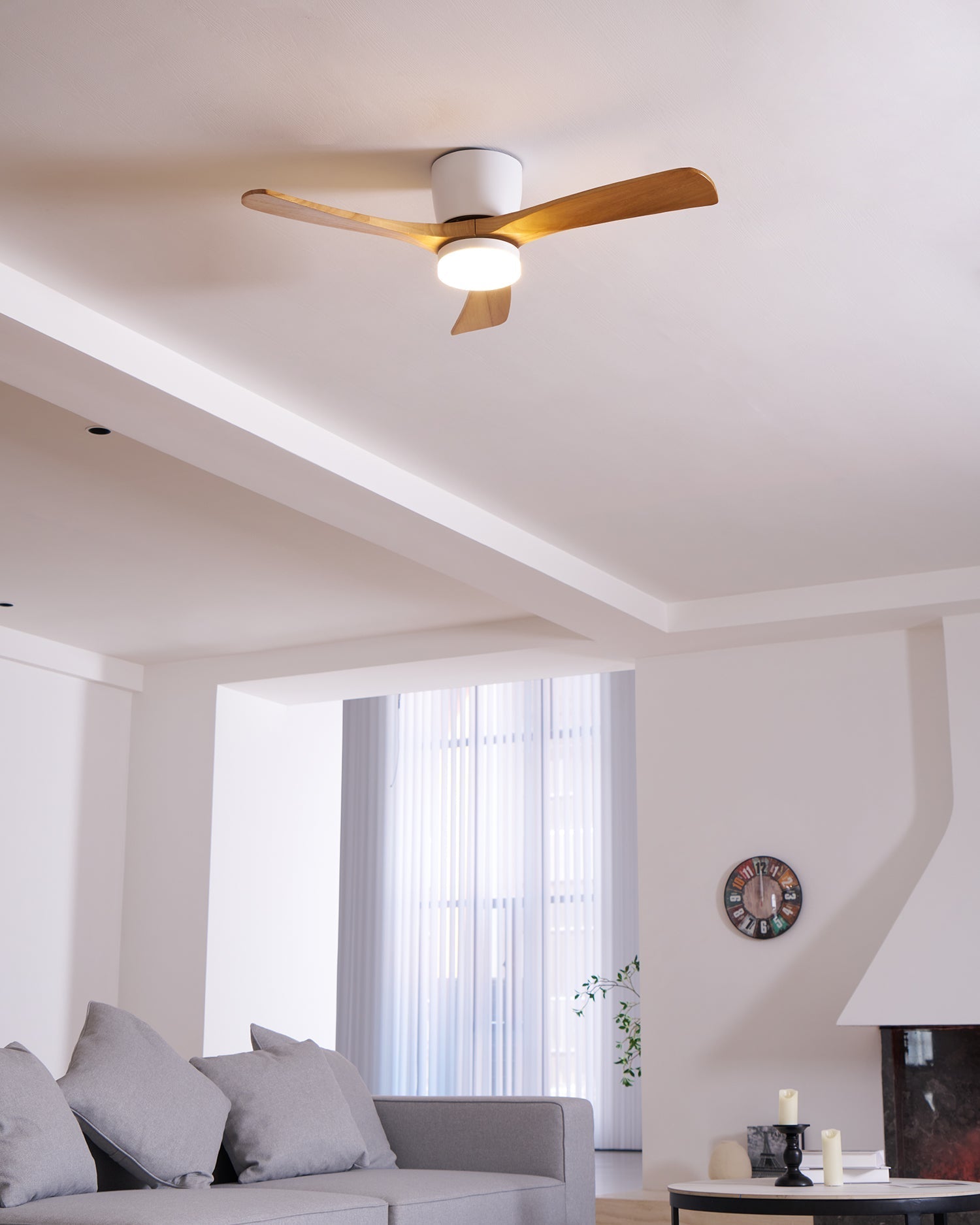 Ventilateur de plafond nordique en bois Ezra avec lumière - Neutralighting