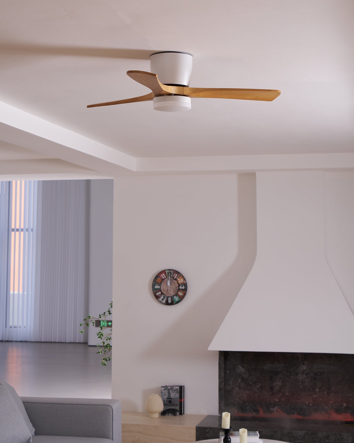 Ventilateur de plafond nordique en bois Ezra avec lumière - Neutralighting