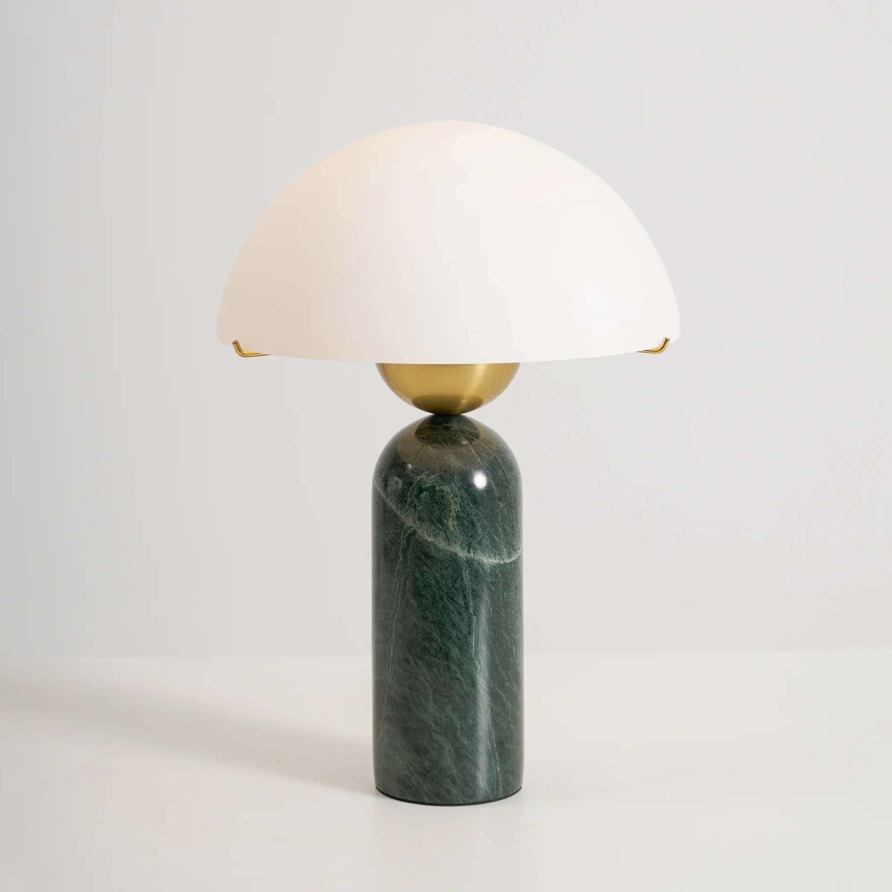 Artelux Peono Alabaster Table Lamp