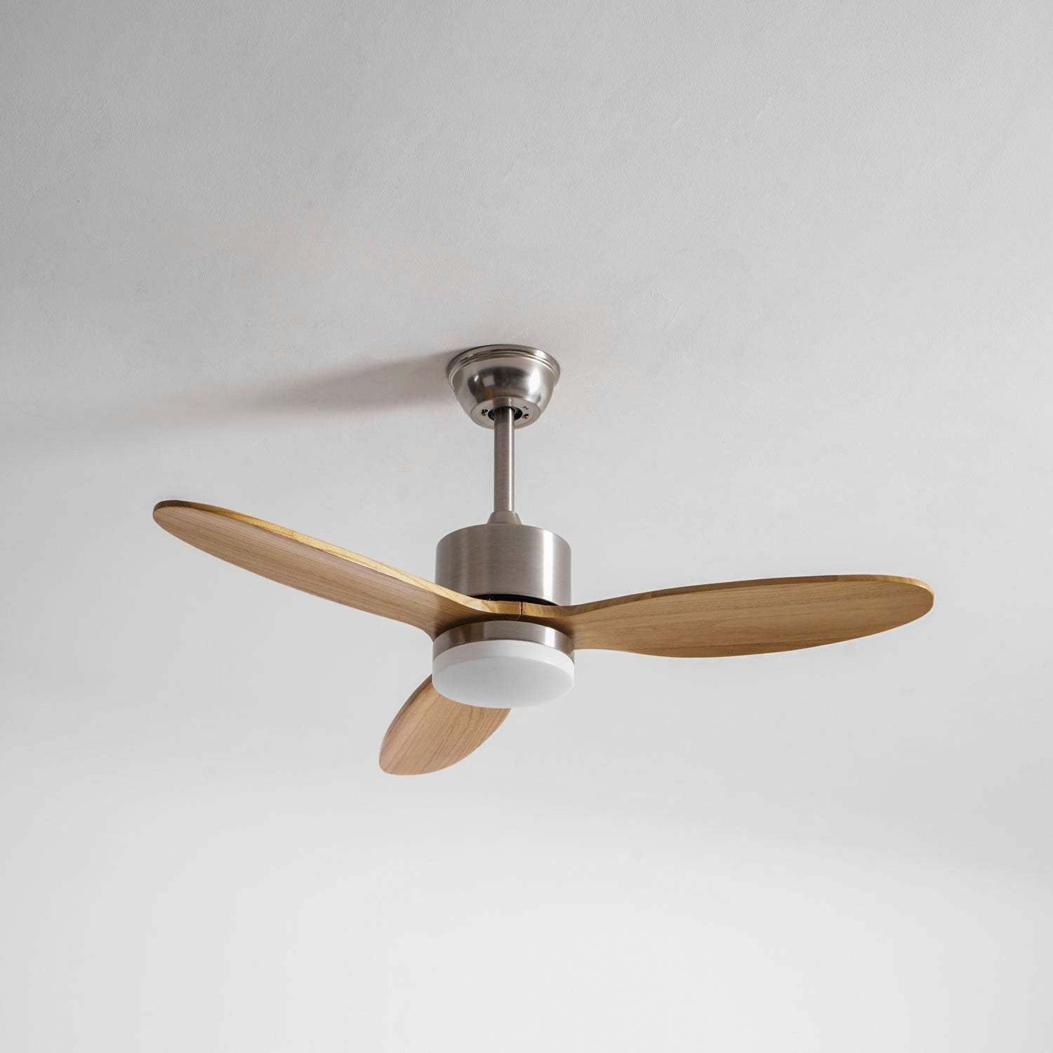 Ventilateur de plafond HushGlow avec lumière - Neutralighting