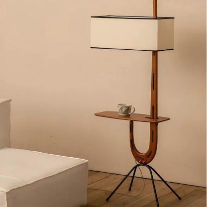 Drift Giraffe Floor Lamp