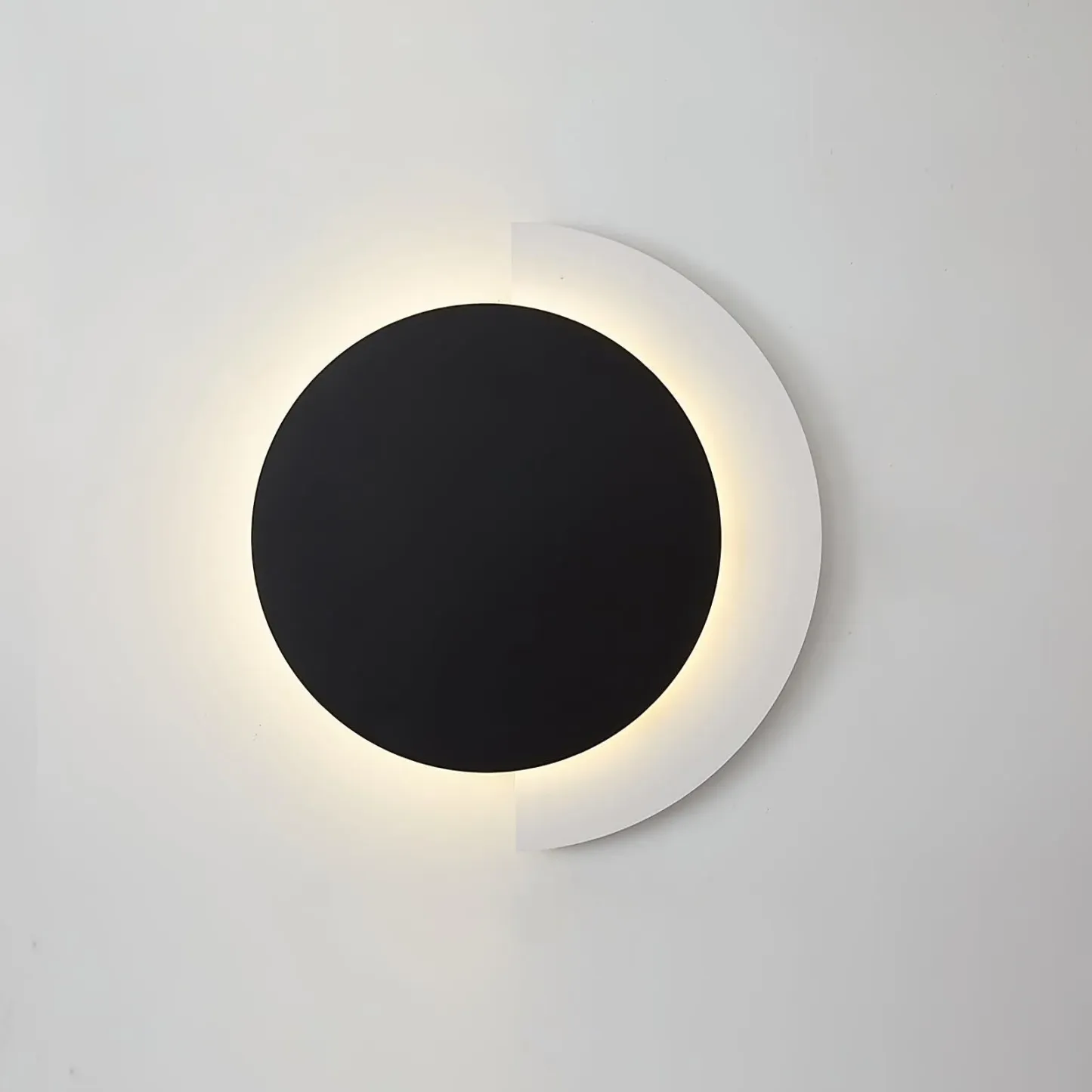 Edge Minimalism Rounded Acrylic Metal Wall Lamp Dining Room Bedroom