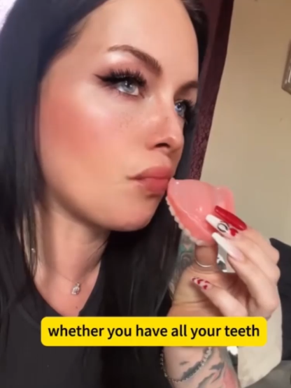 【🦷2 für 1】😃 Schluss mit hohen Zahnarztrechnungen! Komplette Zahnersatz- und Zahnaufhellungsprothesen – supergünstig und in nur 3 Minuten eingesetzt.