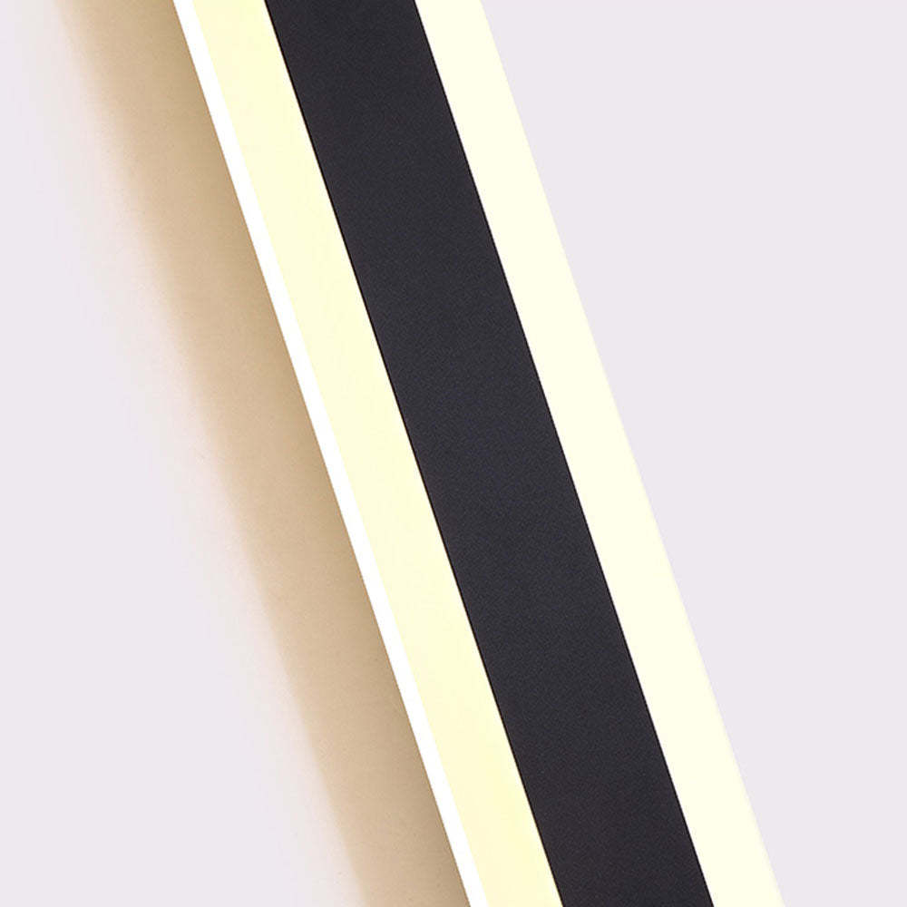 Orr Minimalist linear Metal Outdoor Wall Lamp, Black
