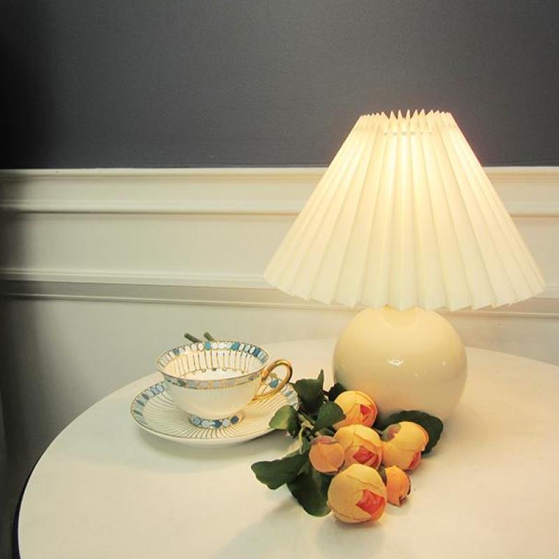Ozawa Vintage Bedside Table Lamp, Cream/Beige/White, Rattan/Wood/Ceramic