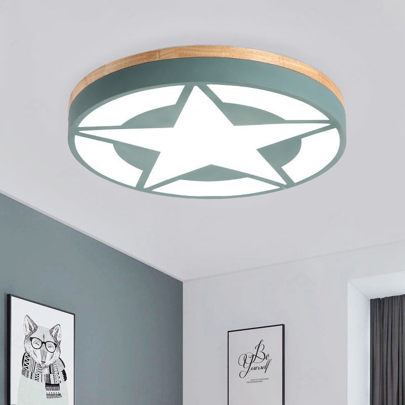 Quinn star-shaped ceiling light in a room setting