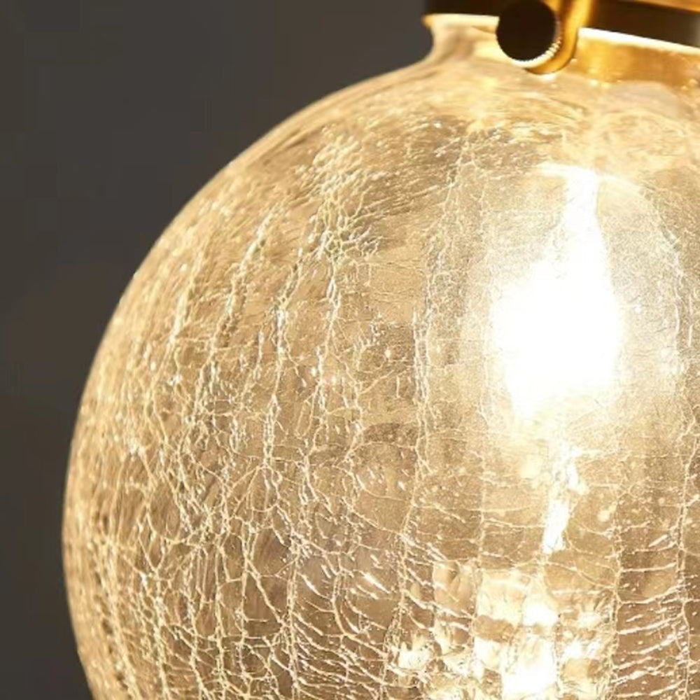 Close-up: Hailie Retro Glass Pendant Lighting