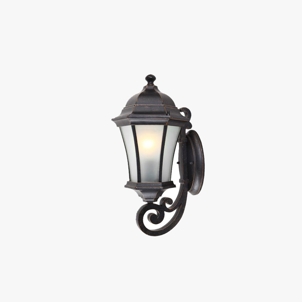Alessio vintage outdoor wall lamp Alessio Vintage Lantern Metal Glass Outdoor Wall Lamp