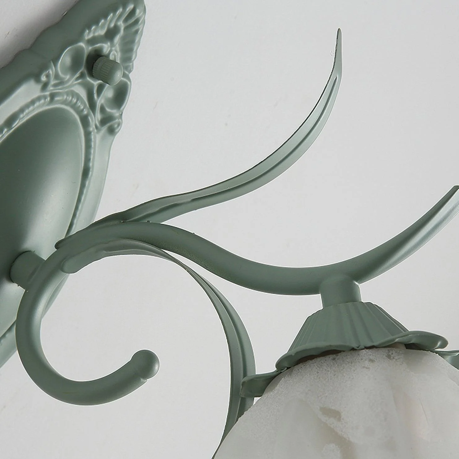 Carins Modern Cottage Flower Metal Wall Light Bedroom Hallway Bathroom