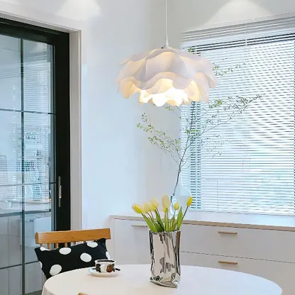 Renée Modern Flower Shaped Pendant Light Bedroom Dining Living Room