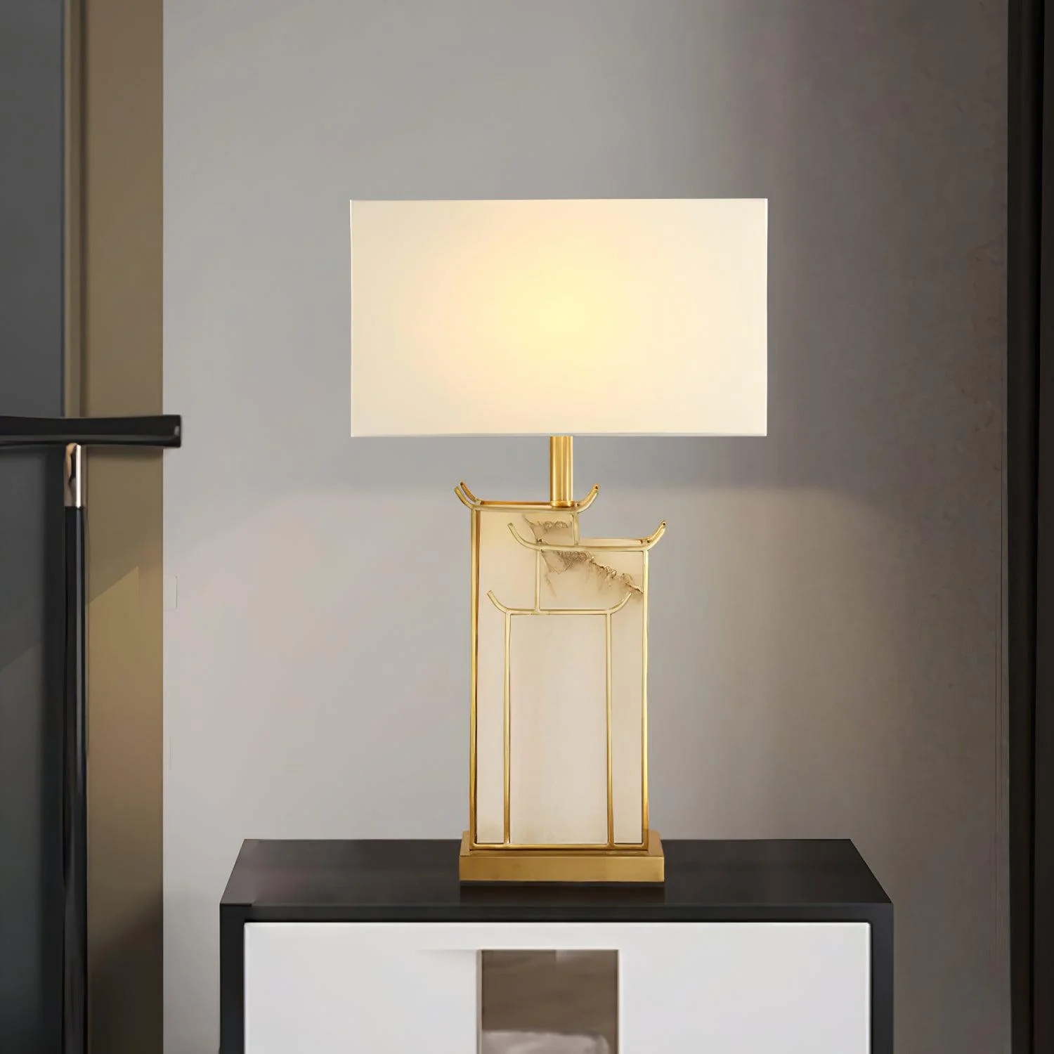 Jade Modern Table Lamp Scene Bedroom Living Room