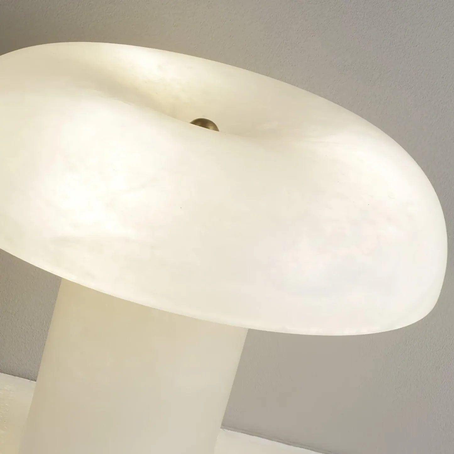Jade Modern Alabaster Table Lamp Scene Living Room Bedroom