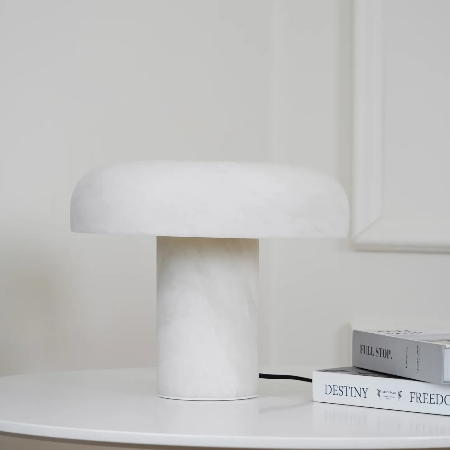 Jade Modern Alabaster Table Lamp Scene Living Room Bedroom