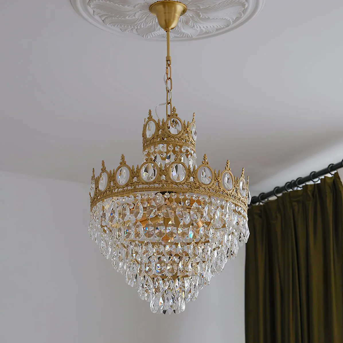 Marilyn Vintage Crystal Luxurious Elegant Chandelier Living Room